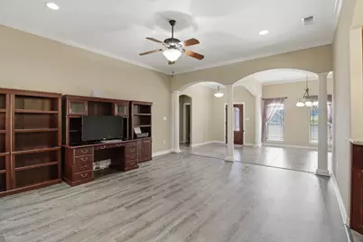 1046 Cardinal Drive, Richwood, TX 77566 - Photo 9