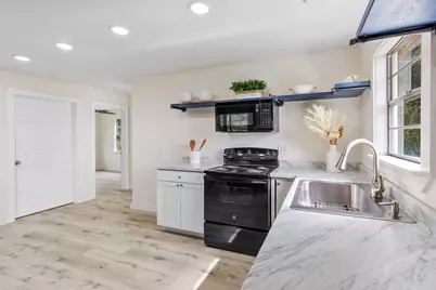 161 White Oak Street, Point Blank, TX 77364 - Photo 5