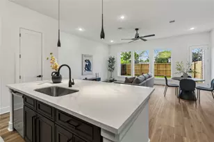 4661 Phlox St, Houston, TX 77051 - Photo 1