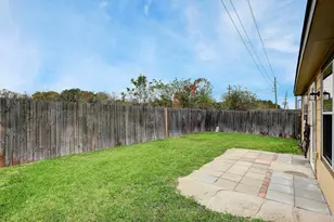 223 Sunset Colony Dr, Rosharon, TX 77583 - Photo 33