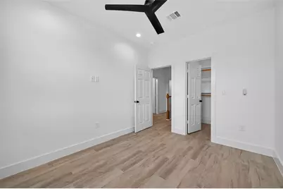 5027 Willow Glen Drive #A-B, Houston, TX 77033 - Photo 27