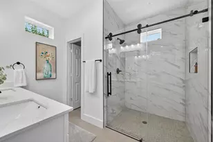 5027 Willow Glen Dr, Houston, TX 77033 - Photo 19