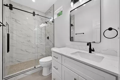 5027 Willow Glen Drive #A-B, Houston, TX 77033 - Photo 23