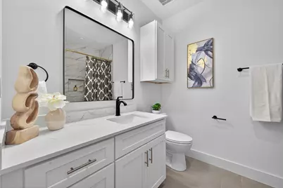 5027 Willow Glen Drive #A-B, Houston, TX 77033 - Photo 25