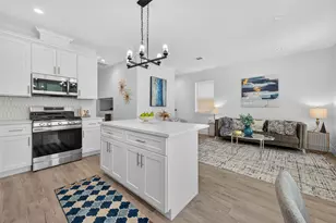 5027 Willow Glen Dr, Houston, TX 77033 - Photo 3