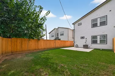 5027 Willow Glen Drive #A-B, Houston, TX 77033 - Photo 33