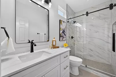 5027 Willow Glen Drive #A-B, Houston, TX 77033 - Photo 23