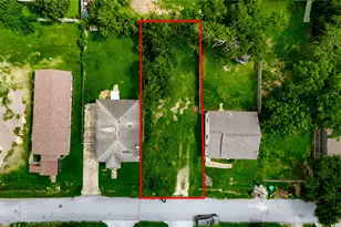 1003 E 39th St, Houston, TX 77022 - Photo 1