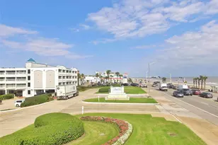 6102 Seawall Blvd, Galveston, TX 77551 - Photo 29