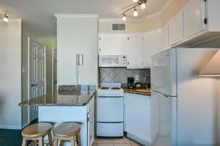 6102 Seawall Blvd, Galveston, TX 77551 - Photo 15