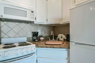 6102 Seawall Blvd, Galveston, TX 77551 - Photo 13