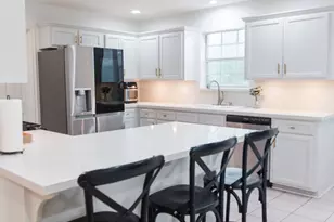 2201 Fairbanks St, Nederland, TX 77627 - Photo 9