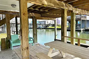 16711 Kingston Way, Galveston, TX 77554 - Photo 9