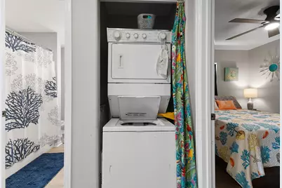 16711 Kingston Way, Galveston, TX 77554 - Photo 33