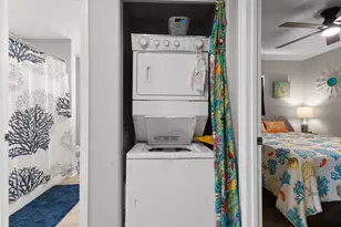 16711 Kingston Way, Galveston, TX 77554 - Photo 33