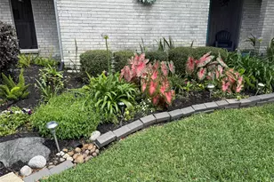 2750 Fontana Dr, Houston, TX 77043 - Photo 43