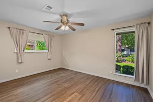 2750 Fontana Dr, Houston, TX 77043 - Photo 23