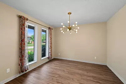2750 Fontana Drive, Houston, TX 77043 - Photo 7