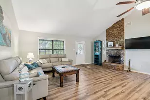 148 Crest Ln, Onalaska, TX 77360 - Photo 13