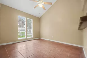 5702 Easthampton Dr, Houston, TX 77039 - Photo 3