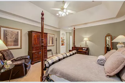 2214 W Holcombe Boulevard, Houston, TX 77030 - Photo 29