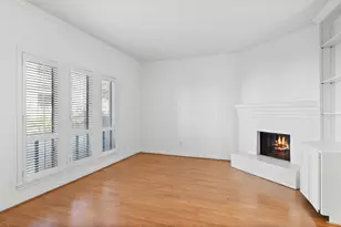 1302 Augusta Dr, Houston, TX 77057 - Photo 7