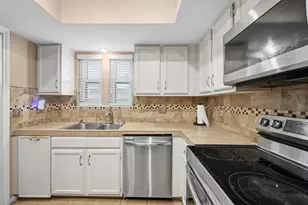 2931 Camelot Ln, Missouri City, TX 77459 - Photo 11