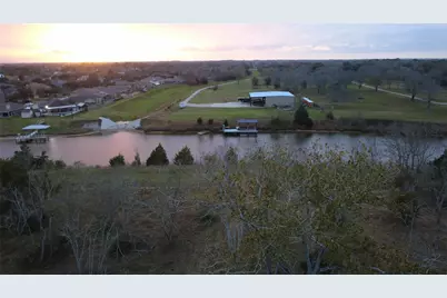 7402 Custer St, Hitchcock, TX 77563 - Photo 3