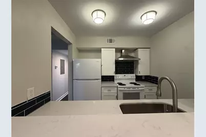 1824 Thonig Road #3, Houston, TX 77055 - Photo 5