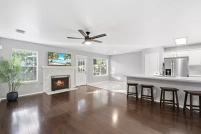 19 Timberstar St Street, The Woodlands, TX 77382 - Photo 9