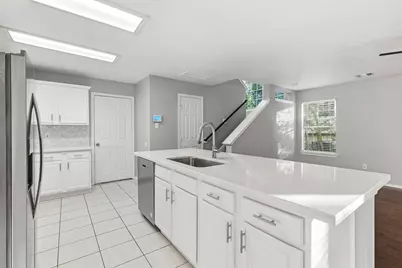 19 Timberstar St Street, The Woodlands, TX 77382 - Photo 15