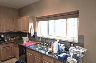 1021 Glenview Dr, Pearland, TX 77581 - Photo 9