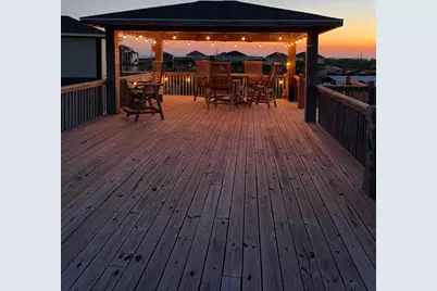 851 Trout Boulevard, Crystal Beach, TX 77650 - Photo 21