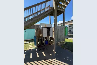 851 Trout Boulevard, Crystal Beach, TX 77650 - Photo 25