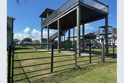 851 Trout Boulevard, Crystal Beach, TX 77650 - Photo 39