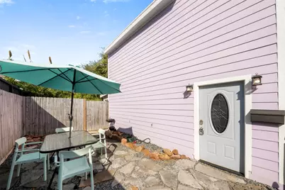 3218 Avenue Q 1/2, Galveston, TX 77550 - Photo 25