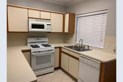 2910 Grants Lake Boulevard #1304, Sugar Land, TX 77479 - Photo 13