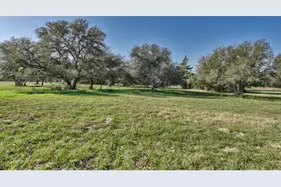 225 Private Road 4007, Hallettsville, TX 77964 - Photo 3