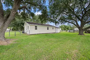 11325 32nd St, Santa Fe, TX 77510 - Photo 35
