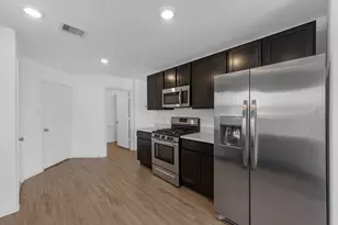 14407 Woodcott Warren Wy, Rosharon, TX 77583 - Photo 9