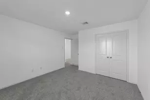 14407 Woodcott Warren Wy, Rosharon, TX 77583 - Photo 13