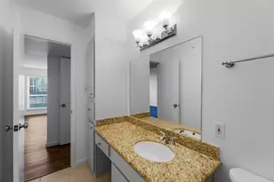 361 N Post Oak Ln, Houston, TX 77024 - Photo 27