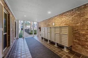 361 N Post Oak Ln, Houston, TX 77024 - Photo 33