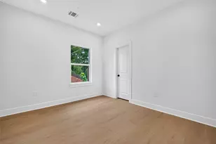 308 Engel St, Houston, TX 77011 - Photo 37