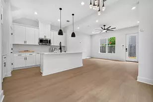 308 Engel St, Houston, TX 77011 - Photo 9