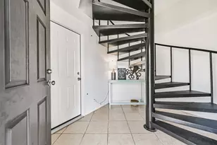 18611 W De Vaca Ln, Galveston, TX 77554 - Photo 5