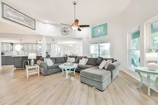 18611 W De Vaca Ln, Galveston, TX 77554 - Photo 19