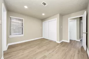 205 Cole St, Webster, TX 77598 - Photo 21