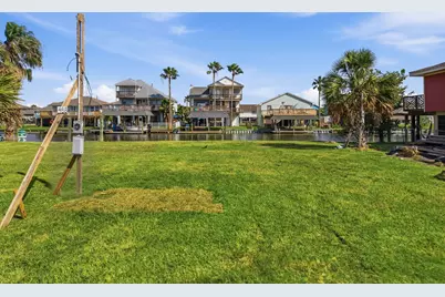 488 Pompano, Bayou Vista, TX 77563 - Photo 9