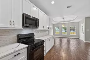 15608 Navajo Trail, Willis, TX 77378 - Photo 23